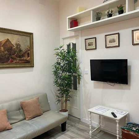 Apartamento Tres Peces - Madrid Centro Ngoại thất bức ảnh