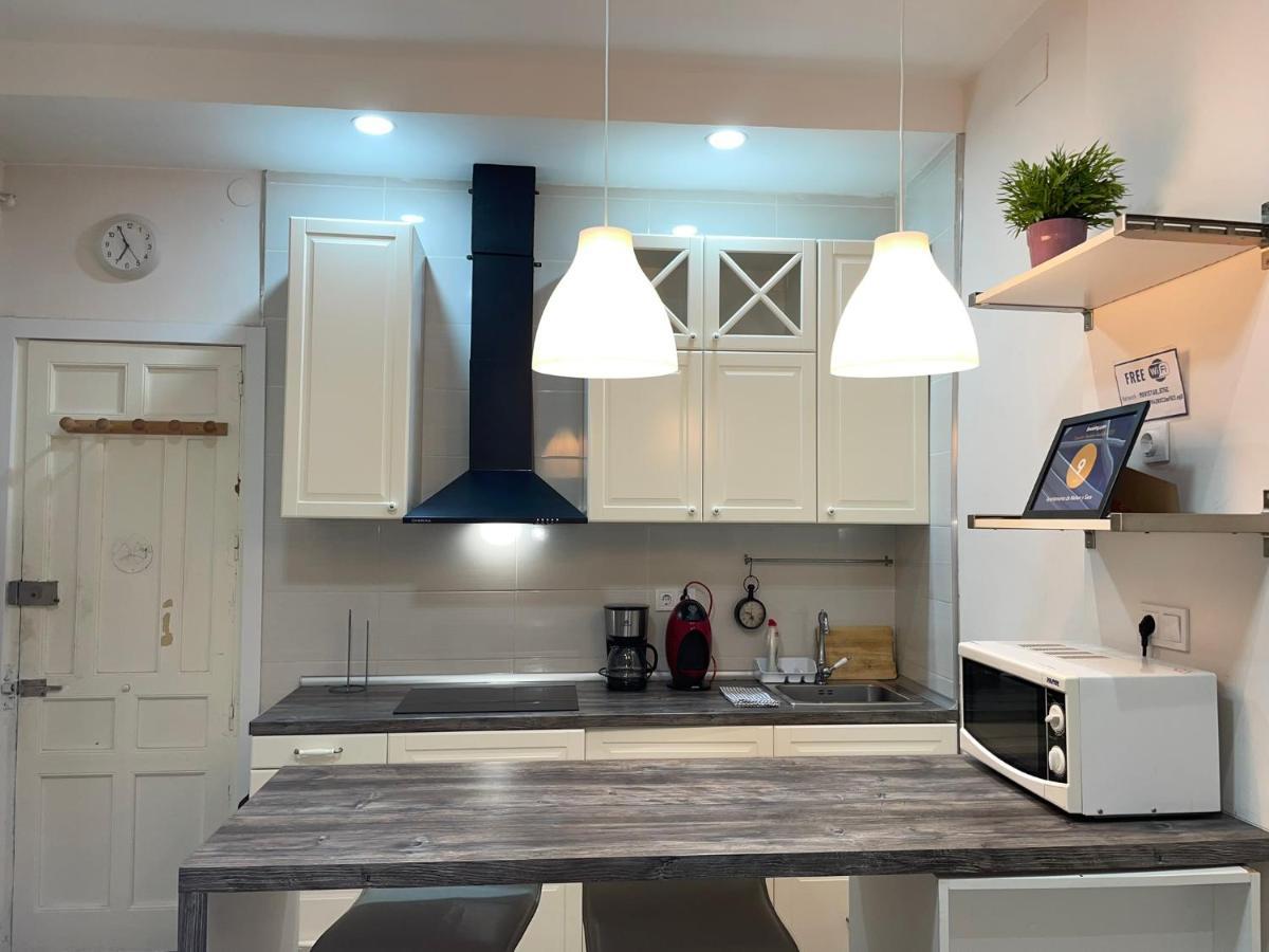 Apartamento Tres Peces - Madrid Centro Ngoại thất bức ảnh
