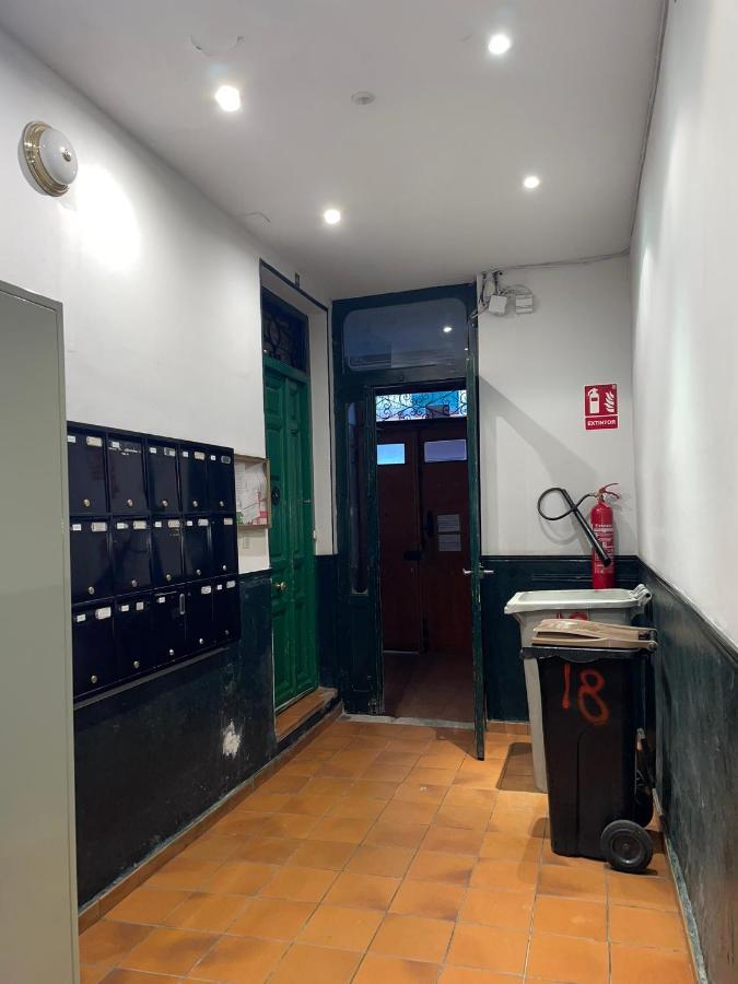Apartamento Tres Peces - Madrid Centro Ngoại thất bức ảnh